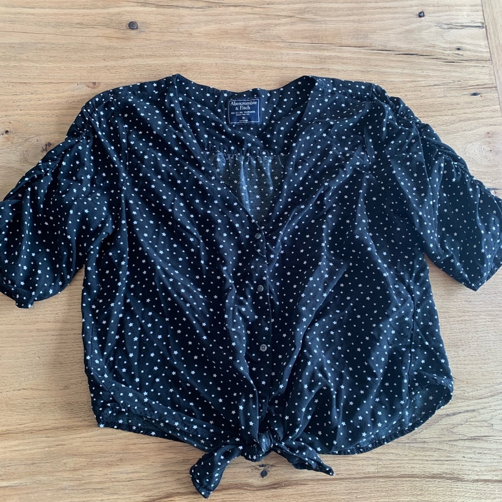 Abercrombie and fitch Star Tie‎ Button Down Short Sleeve Women’s Medium Preloved